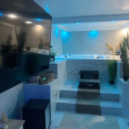 Jacuzzi Renaissance Апартаменты Монпелье